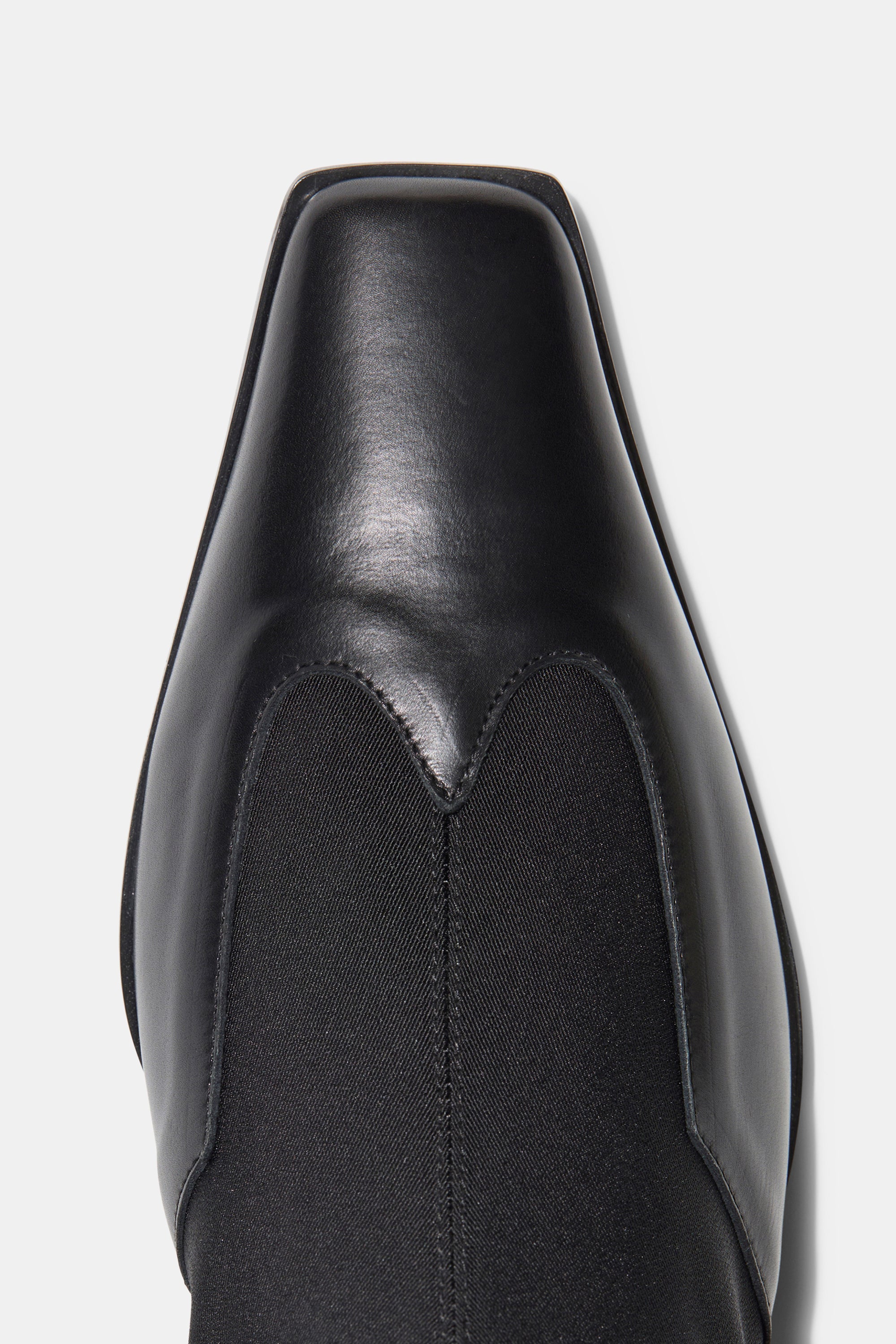 Western Minori in Black Grosgrain