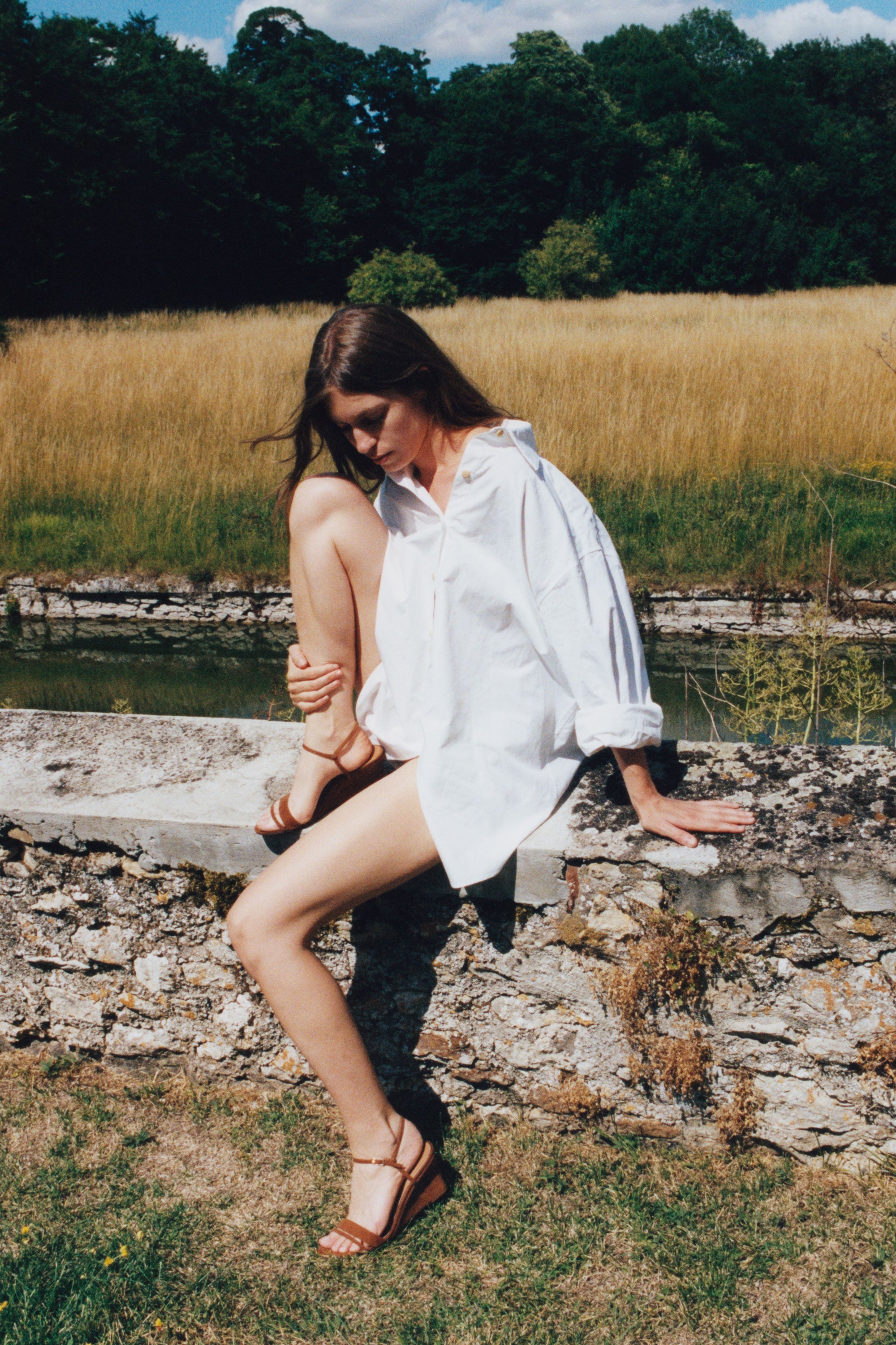 Simple Wedge in Caramel Suede