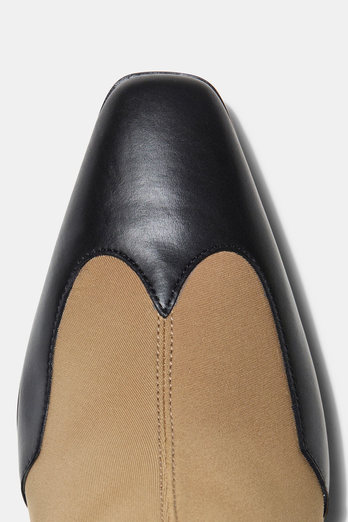 Western Stretch Boot in Tan Grosgrain