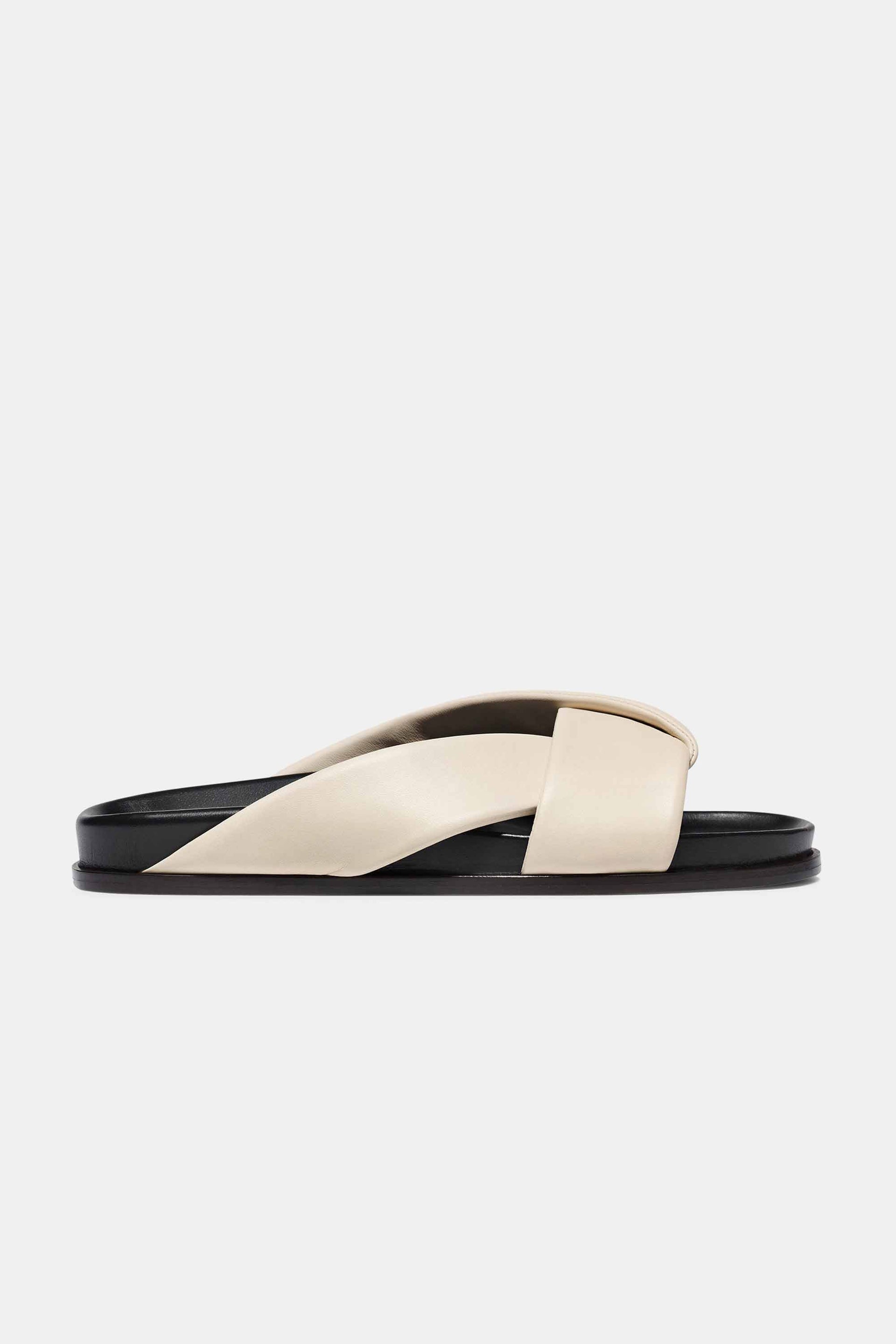 Folded Slide Plongé Nappa