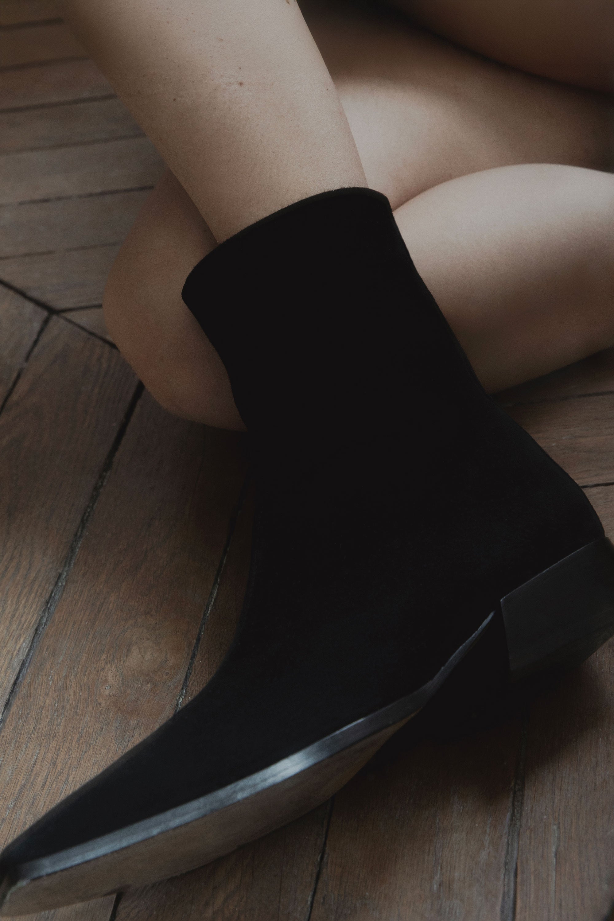 Minori Boot in Black Suede