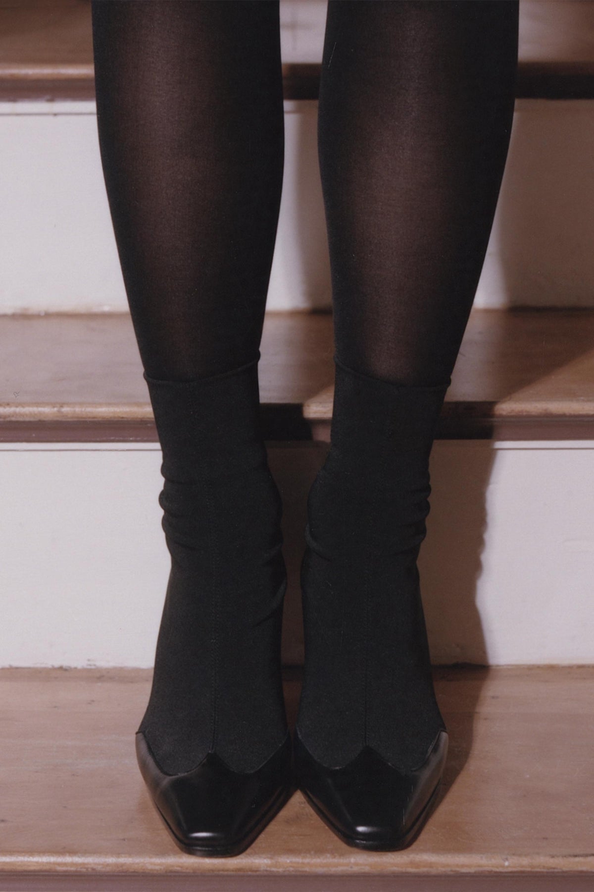 Western Stretch Boot in Black Grosgrain